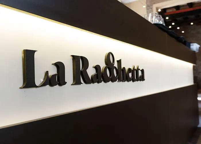 Antica Dimora Della Racchetta Gasthof