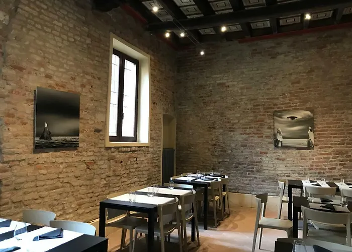 Antica Dimora Della Racchetta Gasthof