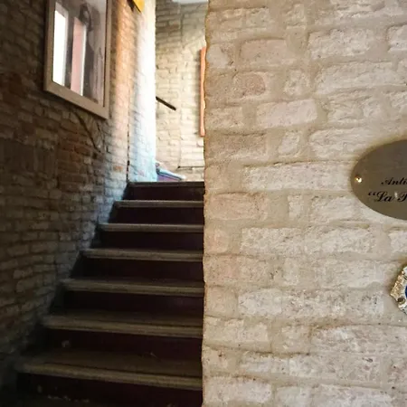 Antica Dimora Della Racchetta Gasthof