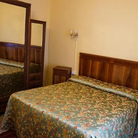 Antica Dimora Della Racchetta Gasthof 4*