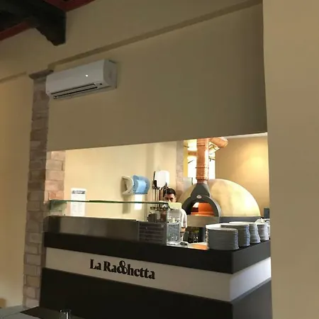 Antica Dimora Della Racchetta Gasthuis
