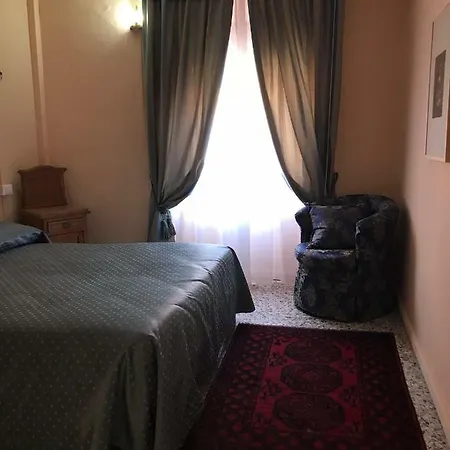 Antica Dimora Della Racchetta 4*