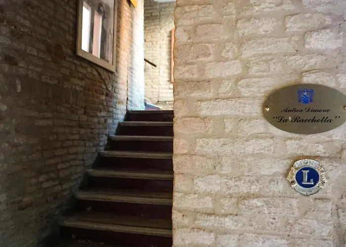 Antica Dimora Della Racchetta ゲストハウス