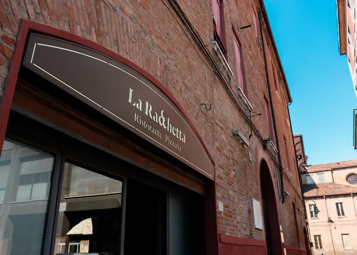 Antica Dimora Della Racchetta 4*